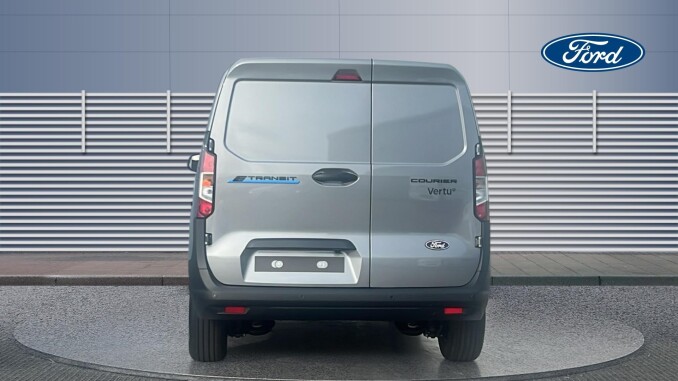 Ford Transit Courier E-Transit Courier 100kW 43kWh Trend Van Auto - Image 6